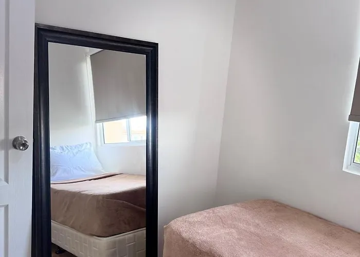 Top-floor 2bedroom In With Pool - Free Fast&unli Wi-fi Netflix Complete Kitchen Apartment