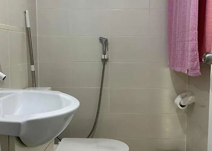 Top-floor 2bedroom In With Pool - Free Fast&unli Wi-fi Netflix Complete Kitchen
