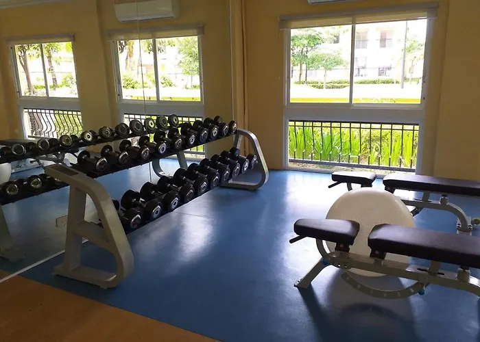Apartment Top-floor 2bedroom In With Pool - Free Fast&unli Wi-fi Netflix Complete Kitchen *