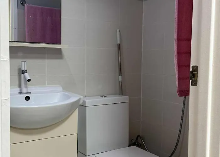 Top-floor 2bedroom In With Pool - Free Fast&unli Wi-fi Netflix Complete Kitchen Cebu