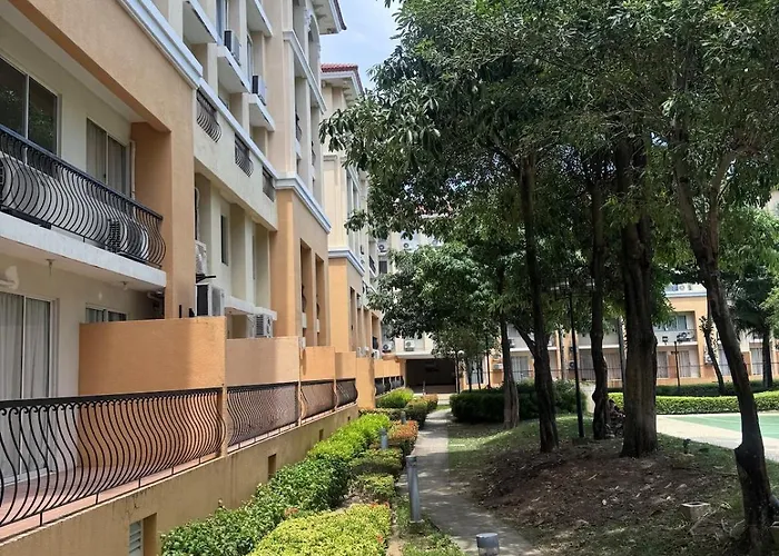 Top-floor 2bedroom In With Pool - Free Fast&unli Wi-fi Netflix Complete Kitchen Apartment