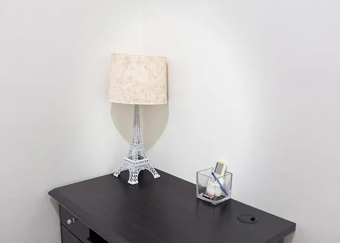Top-floor 2bedroom In With Pool - Free Fast&unli Wi-fi Netflix Complete Kitchen *